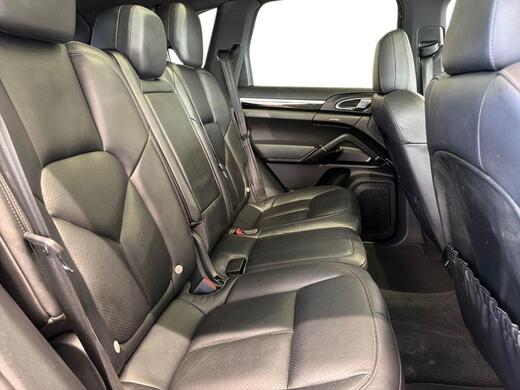 Porsche Cayenne vaihtoauto