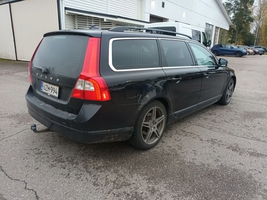 Volvo V70 vaihtoauto
