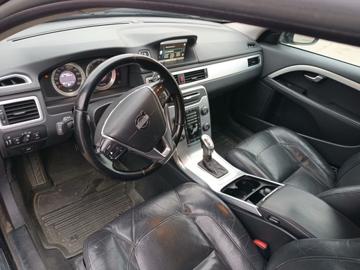 Volvo V70 vaihtoauto