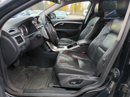 Volvo V70 vaihtoauto