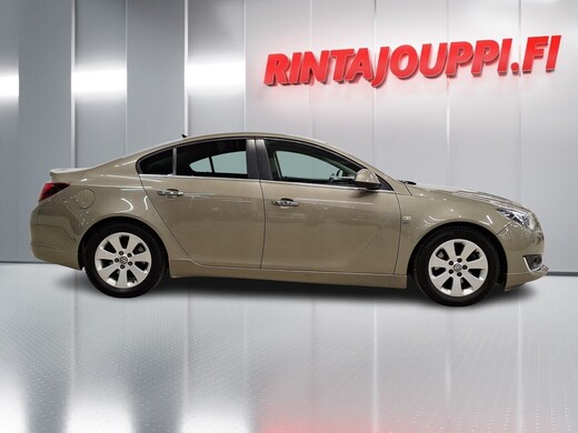 Opel Insignia vaihtoauto