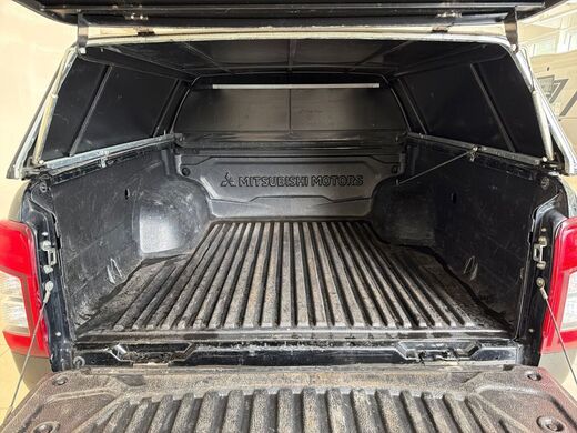 Mitsubishi L200 vaihtoauto