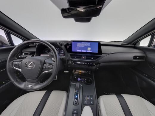 Lexus UX vaihtoauto