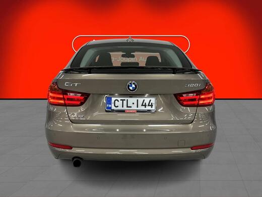 BMW 320 vaihtoauto