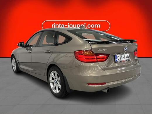 BMW 320 vaihtoauto