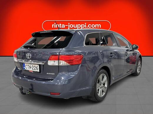 Toyota Avensis vaihtoauto