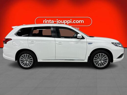 Mitsubishi Outlander PHEV vaihtoauto