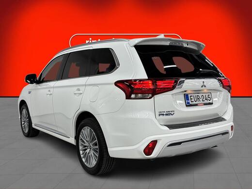 Mitsubishi Outlander PHEV vaihtoauto