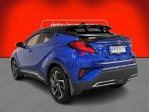 Toyota C-HR vaihtoauto