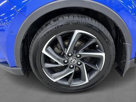 Toyota C-HR vaihtoauto