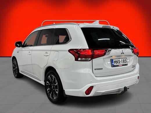 Mitsubishi Outlander PHEV vaihtoauto