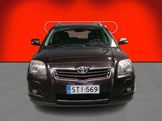 Toyota Avensis vaihtoauto