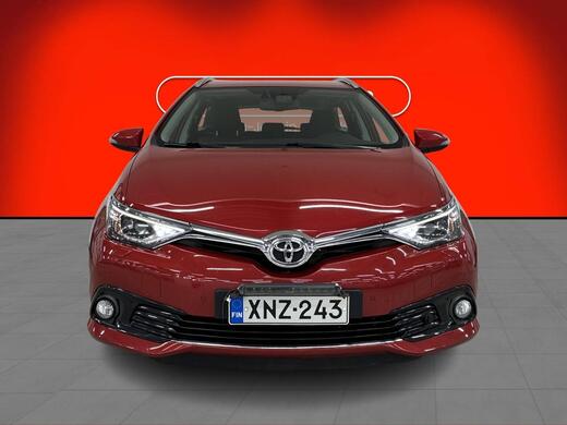 Toyota Auris vaihtoauto