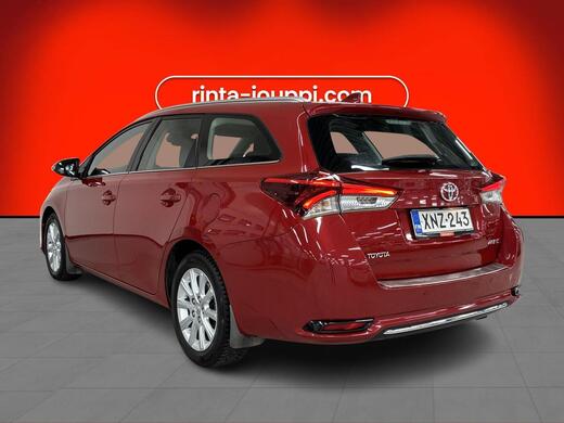 Toyota Auris vaihtoauto