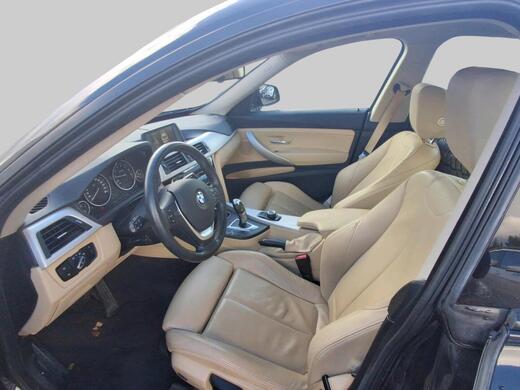 BMW 320 vaihtoauto