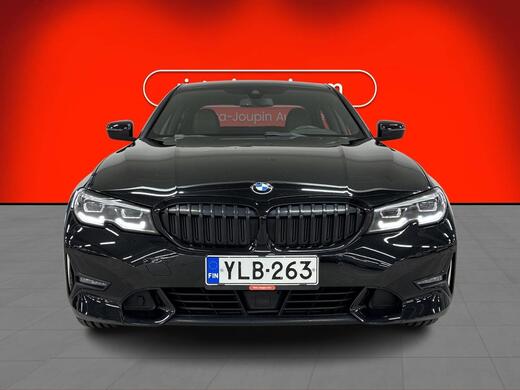 BMW 330 vaihtoauto