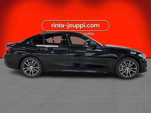 BMW 330 vaihtoauto