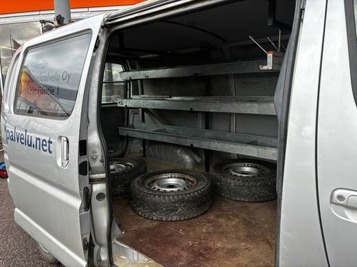 Toyota Hiace vaihtoauto