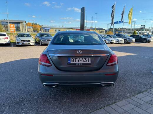 Mercedes-Benz E vaihtoauto