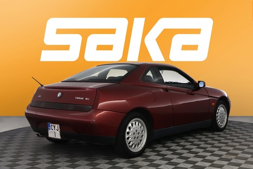 Alfa Romeo GTV vaihtoauto
