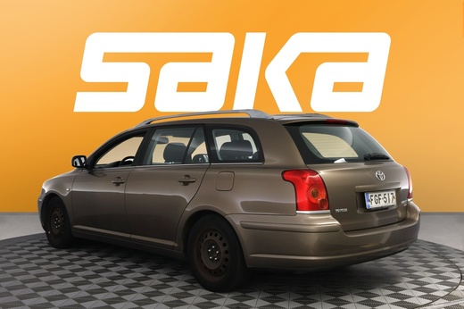 Toyota Avensis vaihtoauto