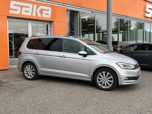 Volkswagen Touran vaihtoauto