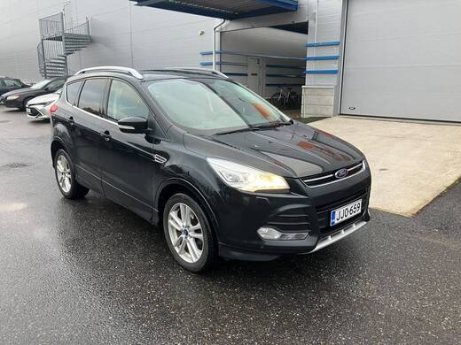 Ford Kuga vaihtoauto