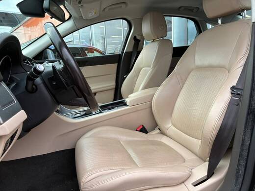 Jaguar XF vaihtoauto