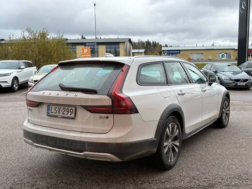 Volvo V90 Cross Country vaihtoauto