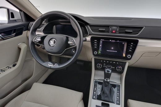 Skoda Superb vaihtoauto