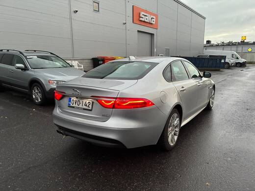 Jaguar XF vaihtoauto