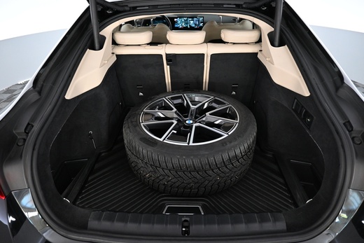 BMW i4 vaihtoauto