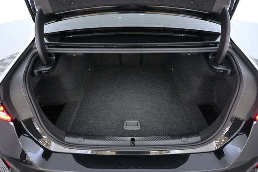 BMW i5 vaihtoauto