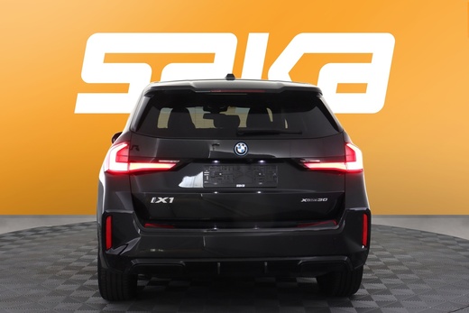 BMW iX1 vaihtoauto