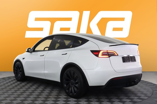 Tesla Model Y vaihtoauto