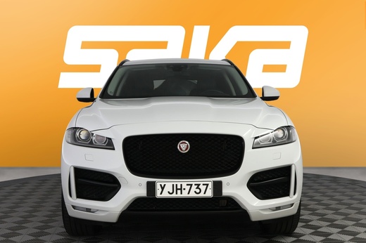 Jaguar F-PACE vaihtoauto