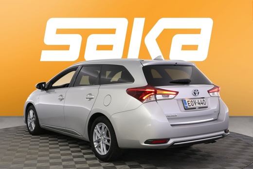 Toyota Auris vaihtoauto