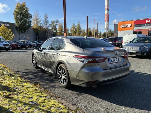 Toyota Camry vaihtoauto