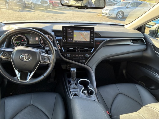 Toyota Camry vaihtoauto