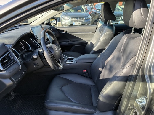 Toyota Camry vaihtoauto