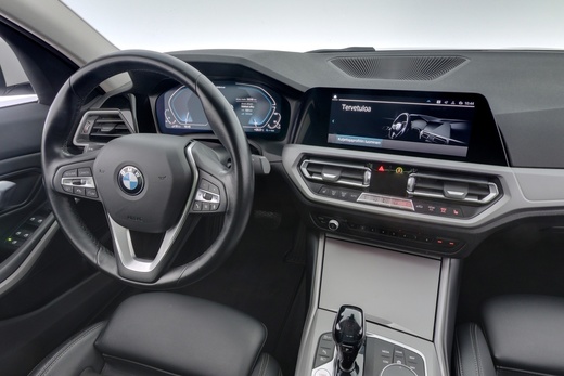 BMW 330 vaihtoauto