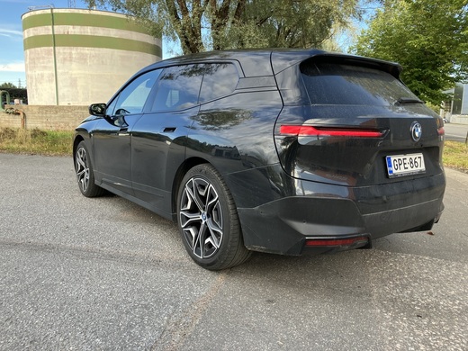 BMW iX vaihtoauto