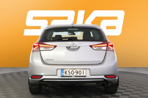 Toyota Auris vaihtoauto