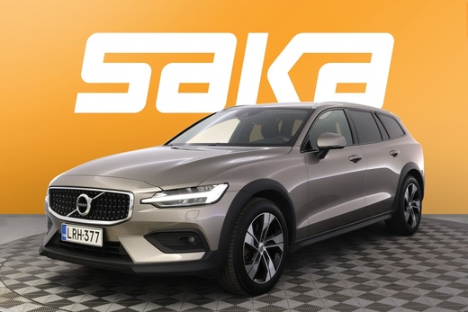 Volvo V60 Cross Country vaihtoauto
