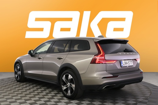Volvo V60 Cross Country vaihtoauto