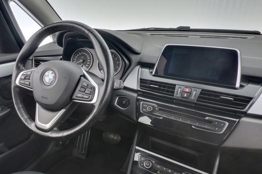 BMW 225 vaihtoauto