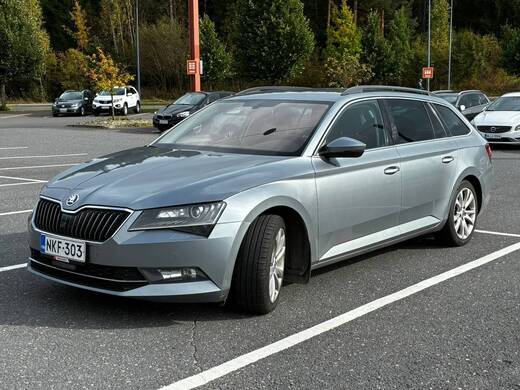 Skoda Superb vaihtoauto