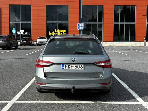 Skoda Superb vaihtoauto