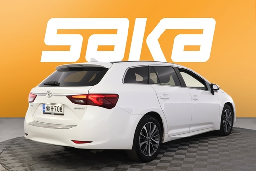 Toyota Avensis vaihtoauto