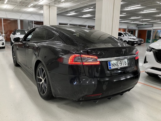 Tesla Model S vaihtoauto